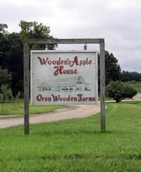 Wooden's Apple House